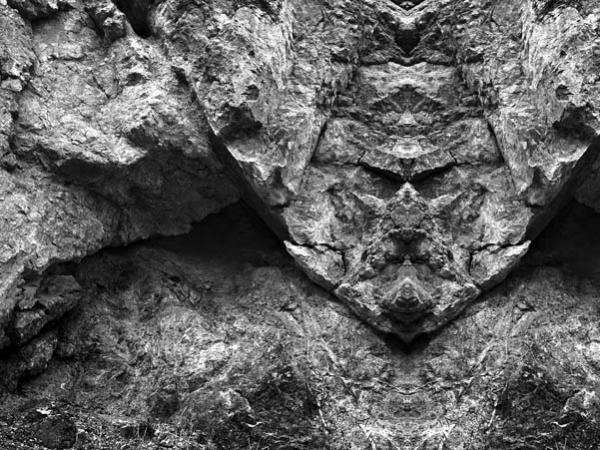 πρόσωπο σχηματισμένο σε βράχο