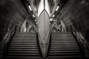 ασπρόμαυρη φωτογραφία, σκαλιά metro